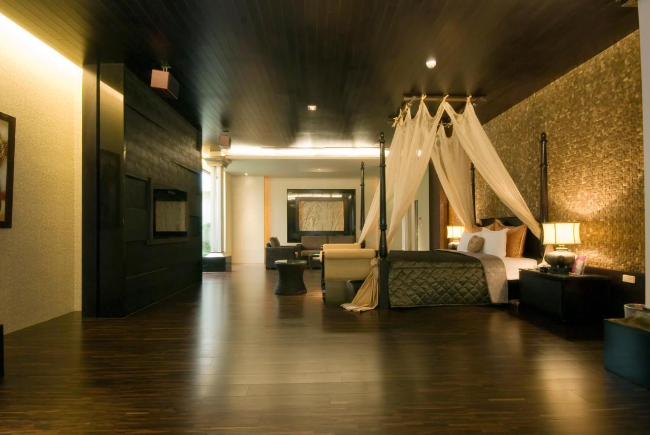 Harport Motel Kaohsiung Bagian luar foto