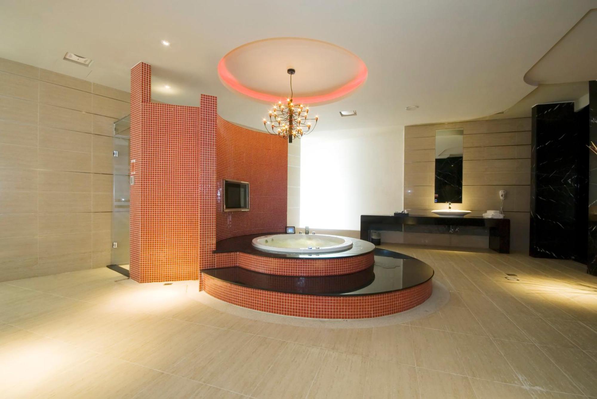 Harport Motel Kaohsiung Bagian luar foto
