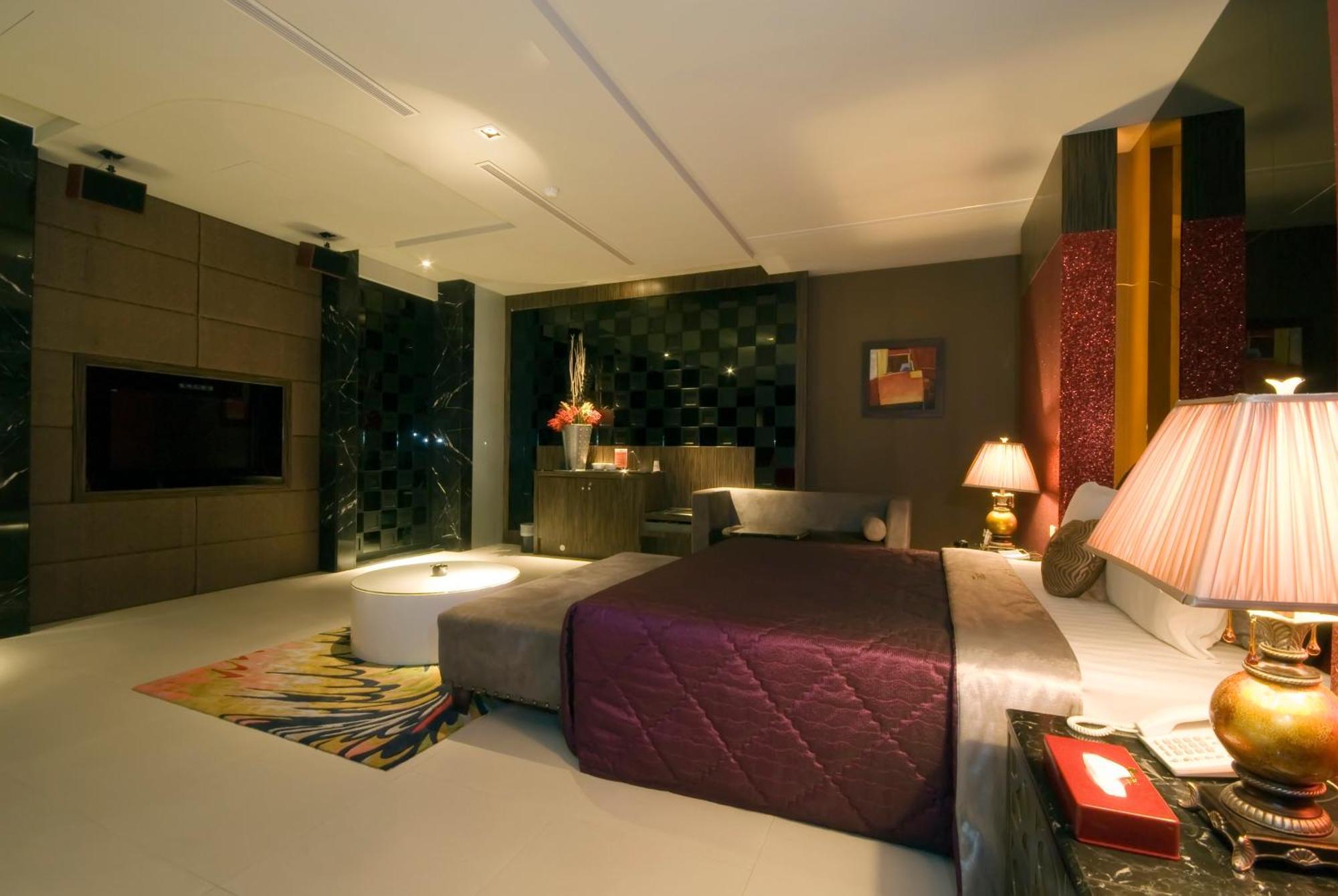 Harport Motel Kaohsiung Bagian luar foto