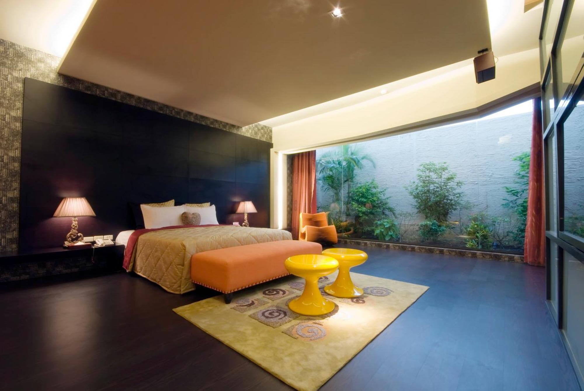 Harport Motel Kaohsiung Bagian luar foto